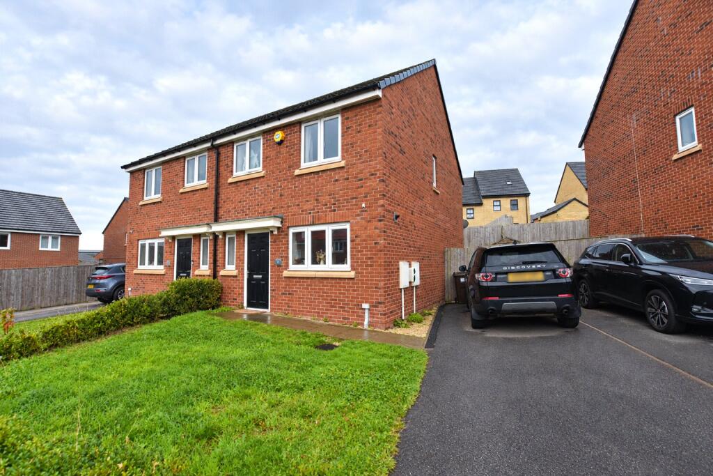 3-bed semi-detached on Haydock Avenue, Castleford, West Yorkshire, £220,000