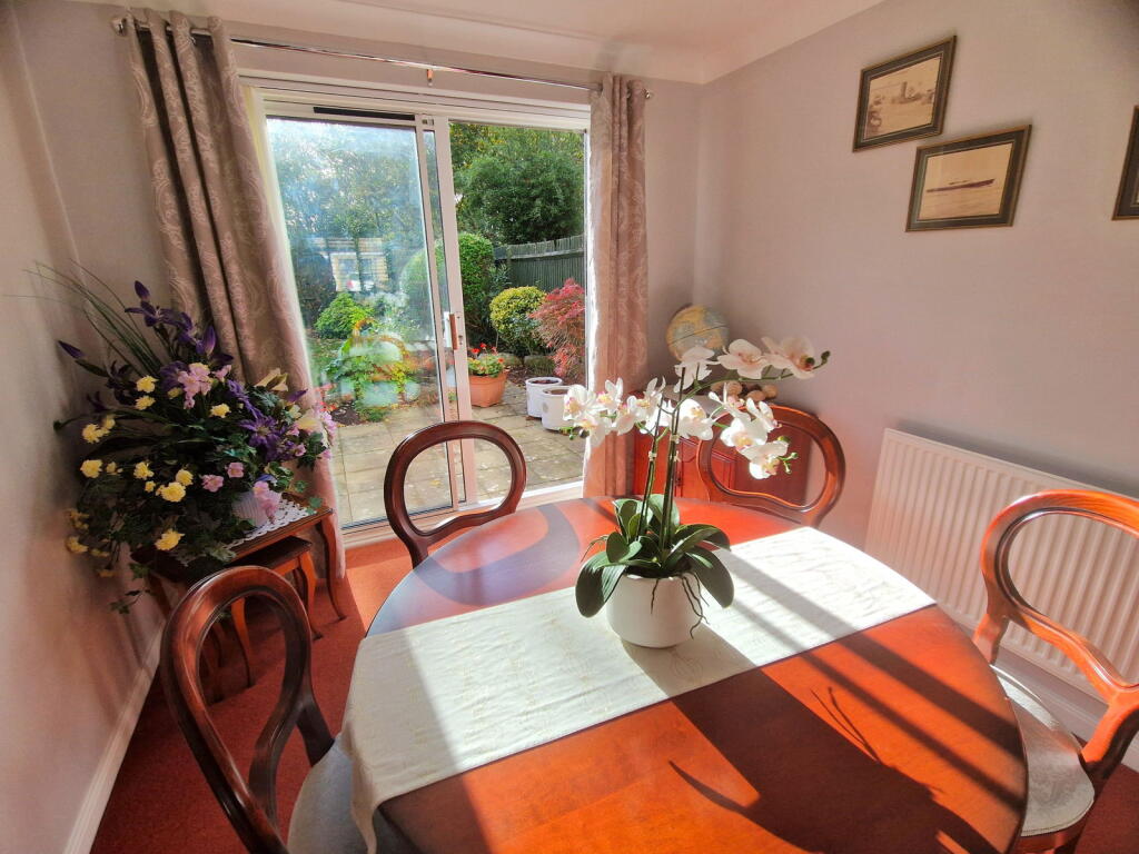 Tebourba Drive, Alverstoke, Gosport PO12 2NT photo 3