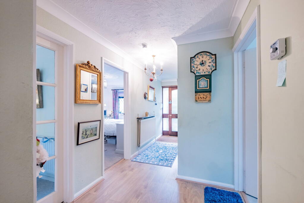 House in Tonbridge - More