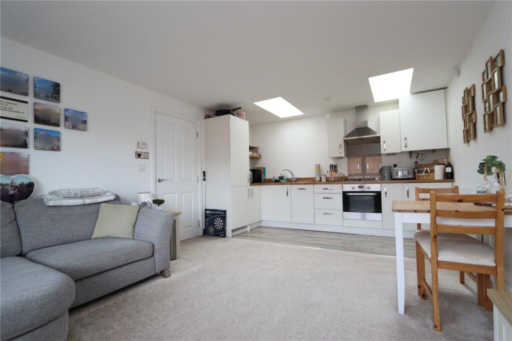 Tarka Mews, Broughton, Milton Keynes, Buckinghamshire, MK10 photo 3