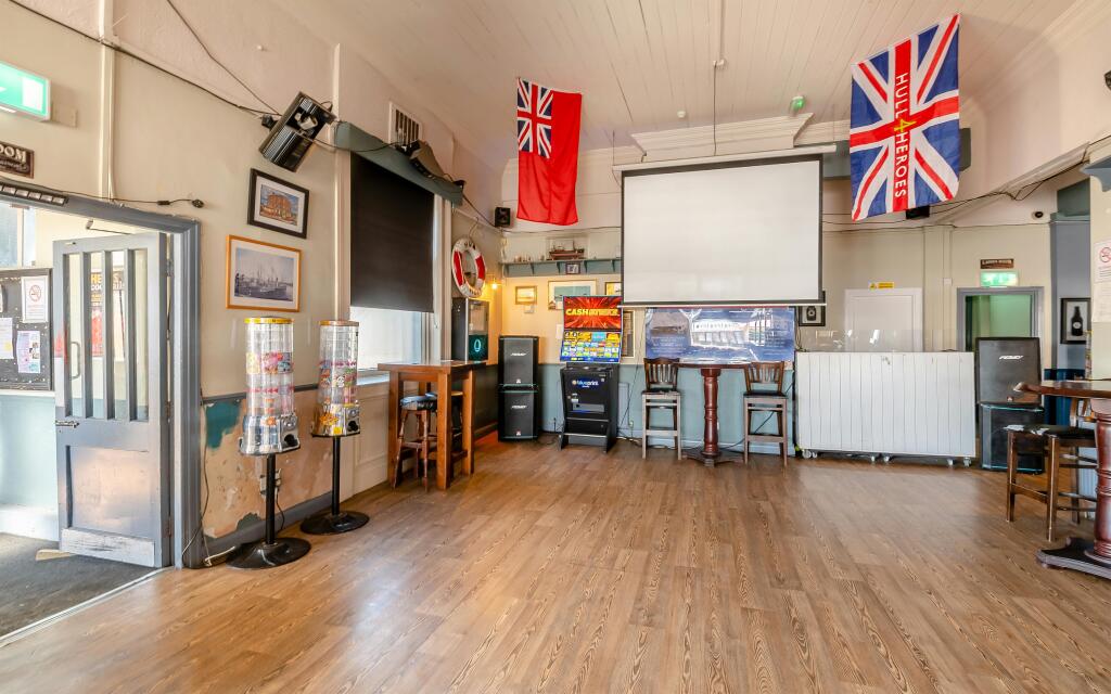 8682757-interior09.jpg