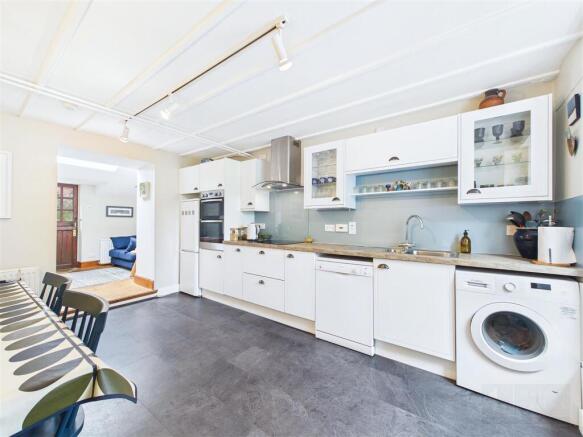 Kitchen / Breakfast
