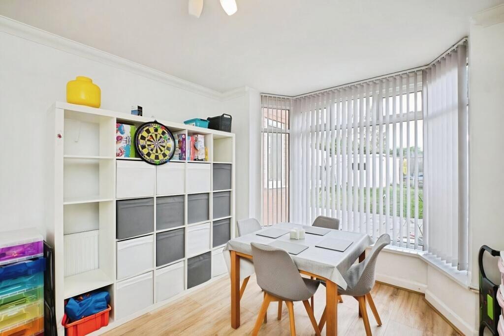 House in Birmingham, Banners Gate, Kingstanding - View 5