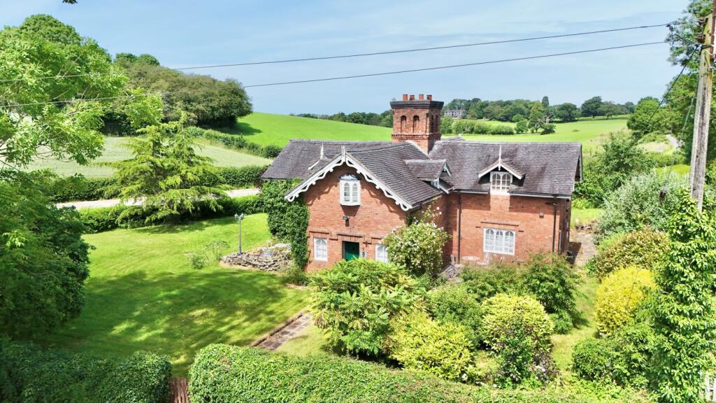 Main image of property: Cross Cottage, Wootton Lane, Eccleshall, Stafford, Staffordshire, ST21 6JF