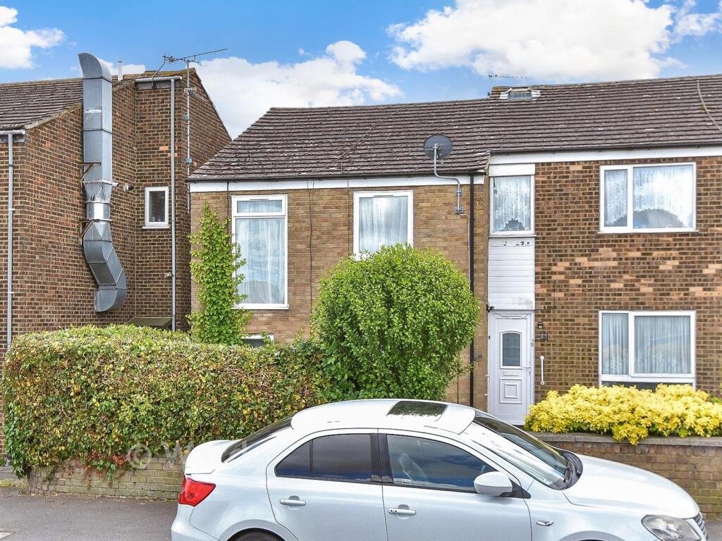 Main image of property: Avery Way, Allhallows, Kent