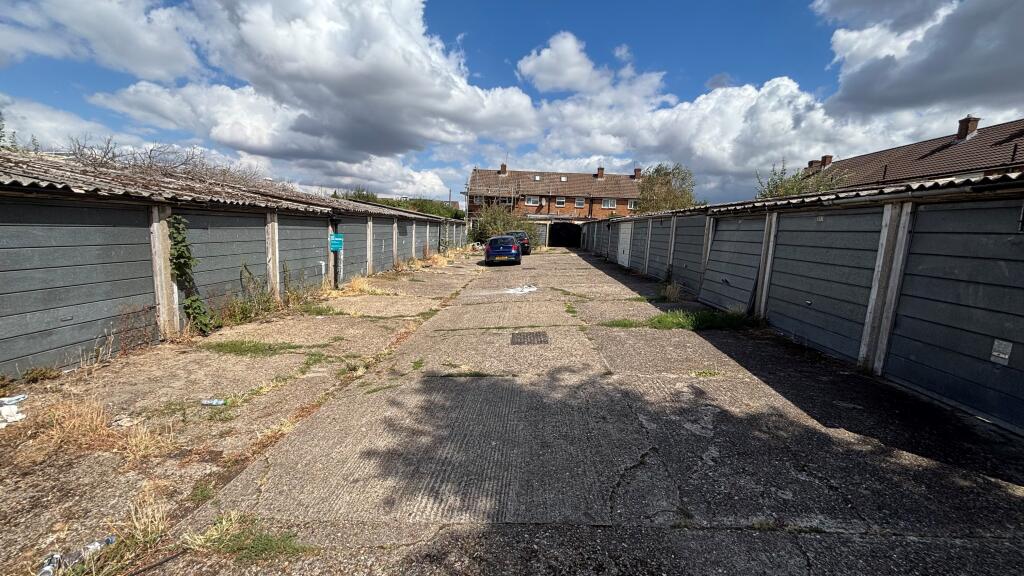 Main image of property: Garage Compound at Gosling Road, Berkshire, SL3 7TN