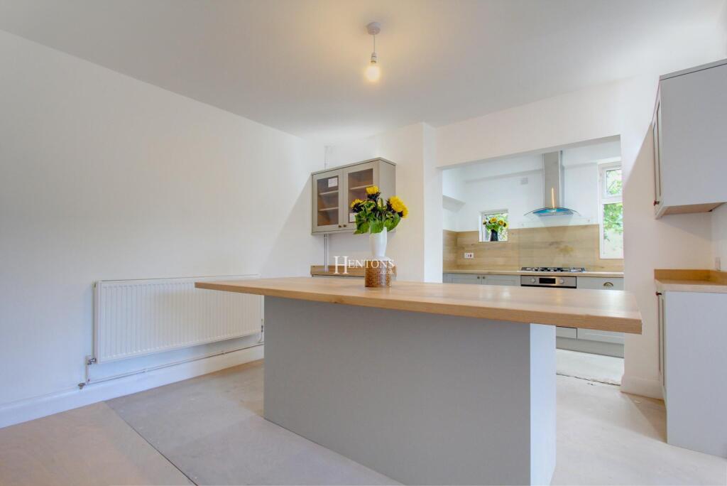 House in Cardiff, Gabalfa, Llandaff North - More