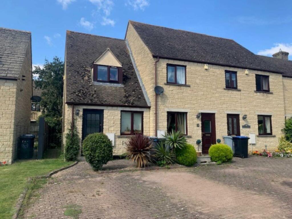 Main image of property: Ralegh Crescent, Witney