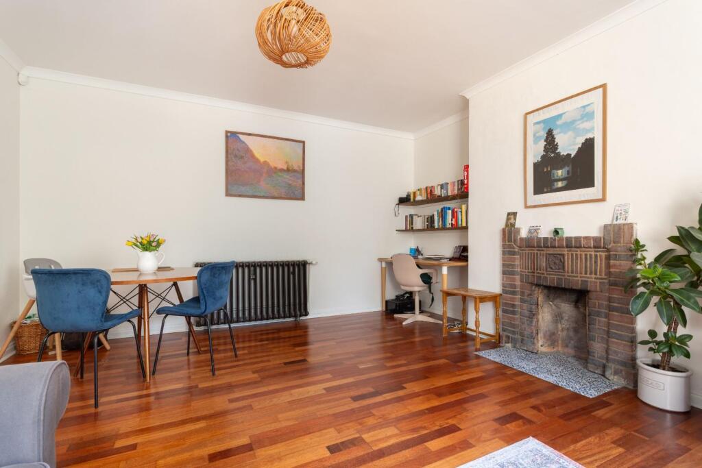 Apartment in Hove, Brunswick - View 5