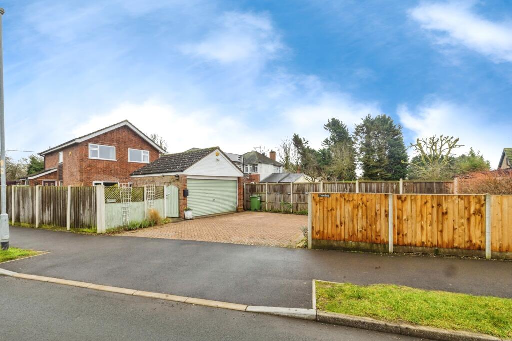 Main image of property: Roselea Avenue, Welton, Lincoln, Lincolnshire, LN2