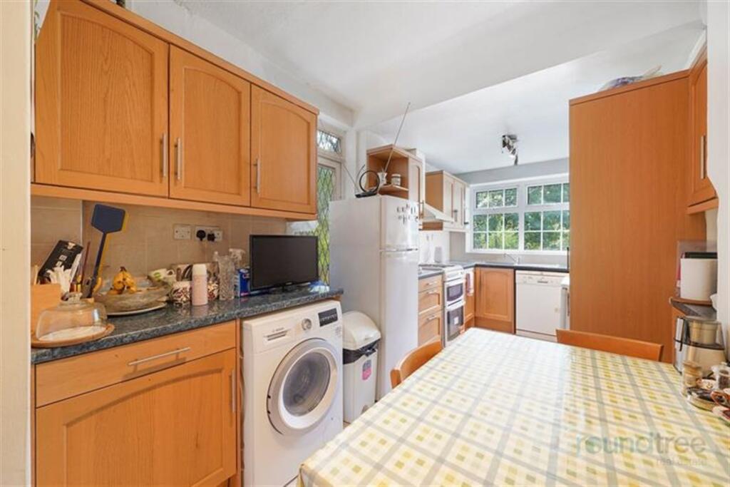 House in London - View 3