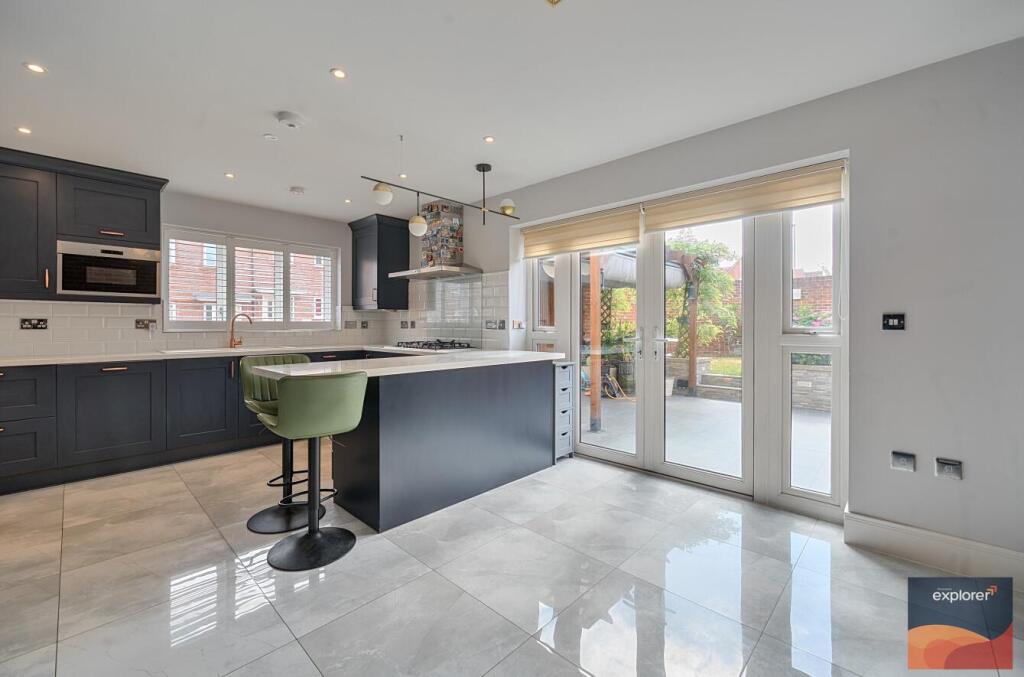 House in Reading - View 5