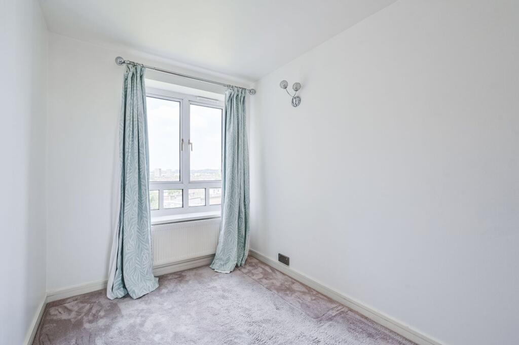 Apartment in London - View 5