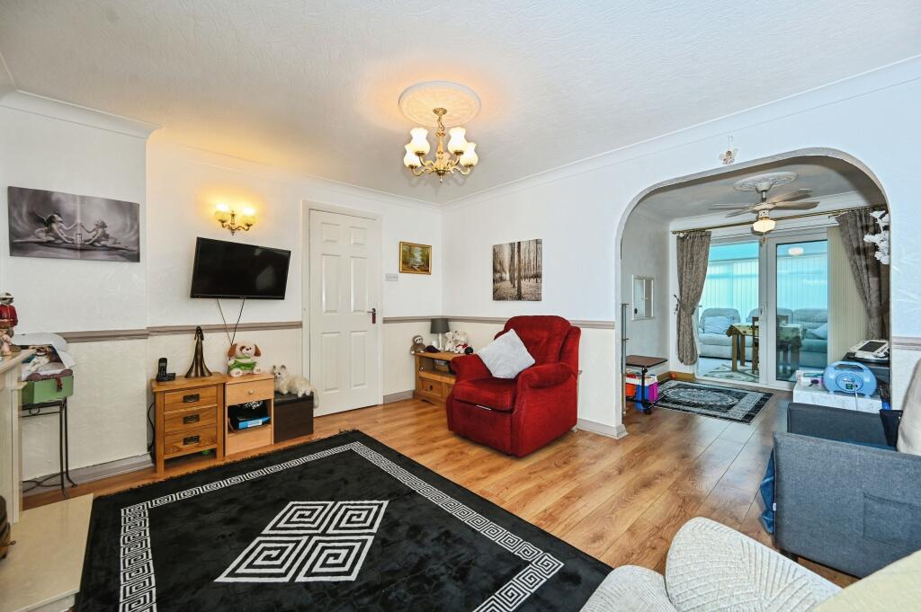 Wrexham Close, Warrington, WA5 photo 4
