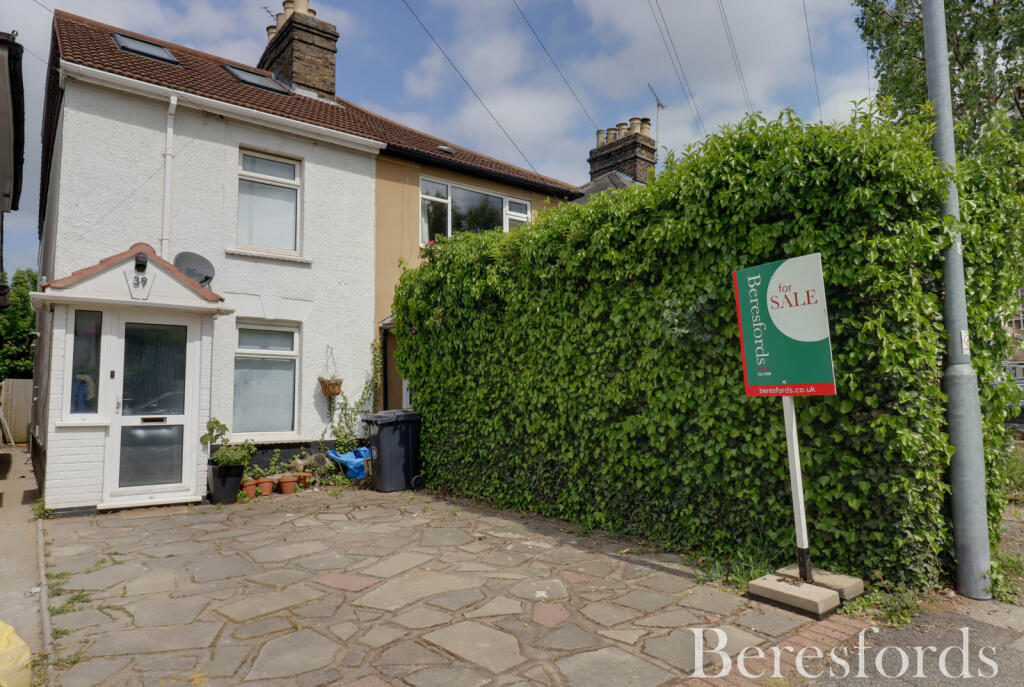 3-bed semi-detached on North Road, Brentwood, CM14, £525,000