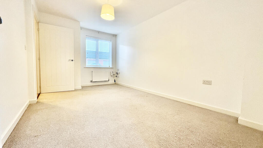 Bilberries Close, Monkton Heathfield, Taunton, TA2 photo 4