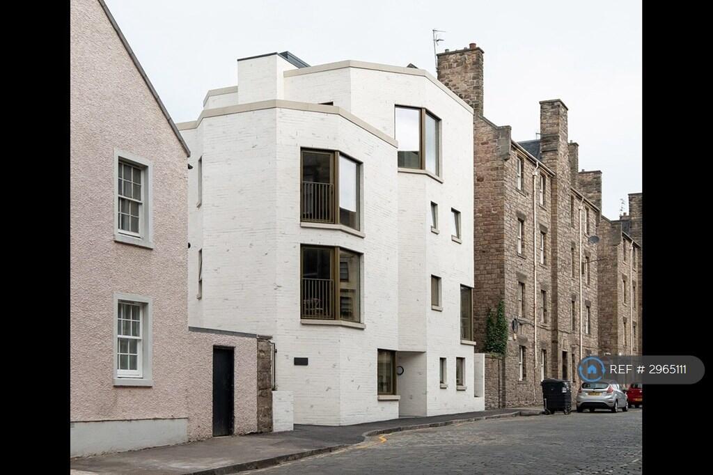 Main image of property: Simon Square, Edinburgh, EH8