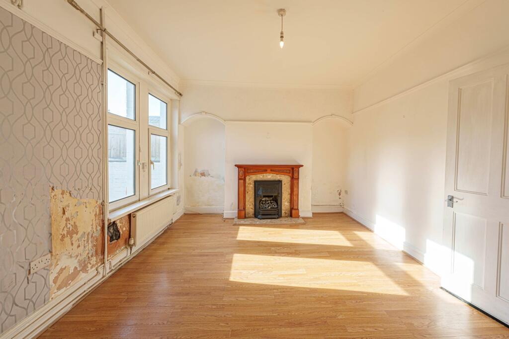 House in Newport, Eveswell, Beechwood - View 3