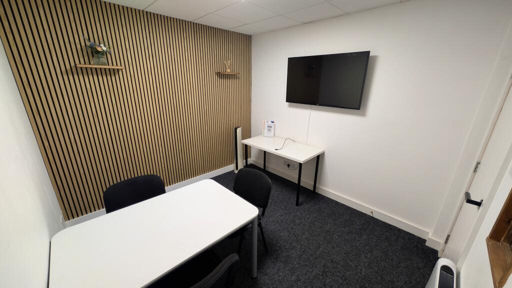 FREE Meeting Room