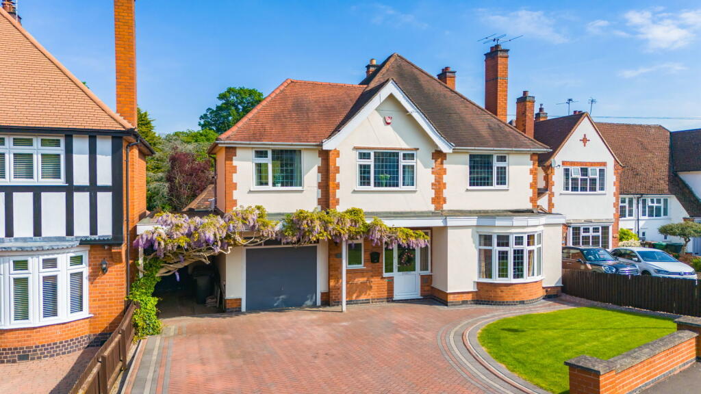 Main image of property: Roman Road,Birstall,Leicester,LE4 4BE