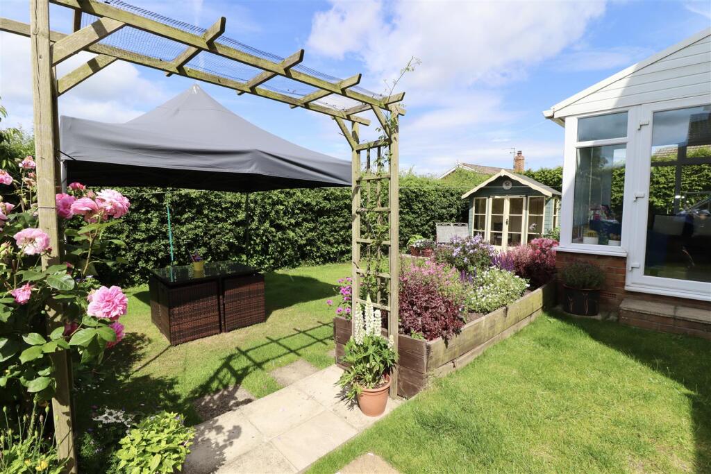 Hill Rise Drive, Market Weighton, York photo 4