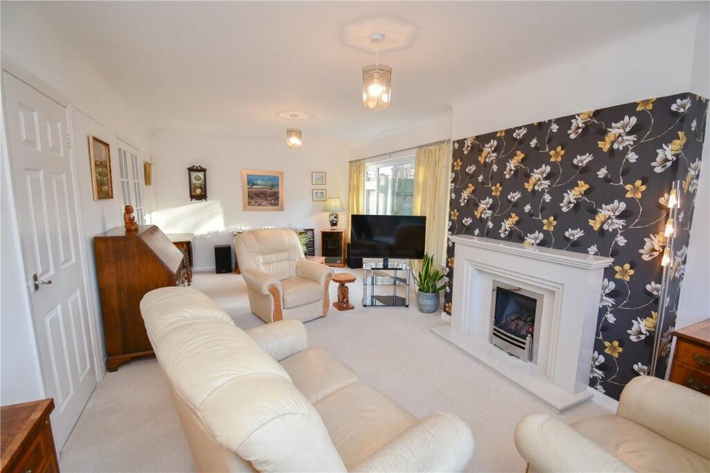 Woodfall Lane, Little Neston, Neston photo 4
