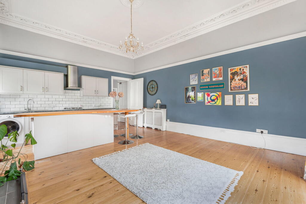 Apartment in Cheltenham, Marle Hill, Pittville - View 3