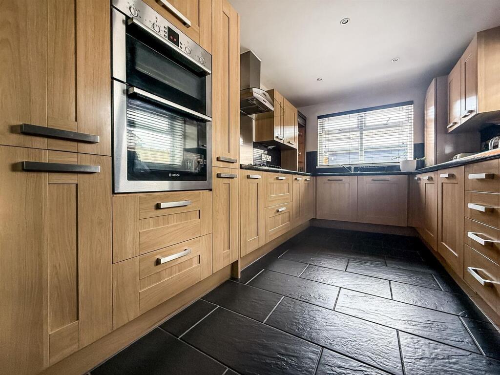 House in Portsmouth - More