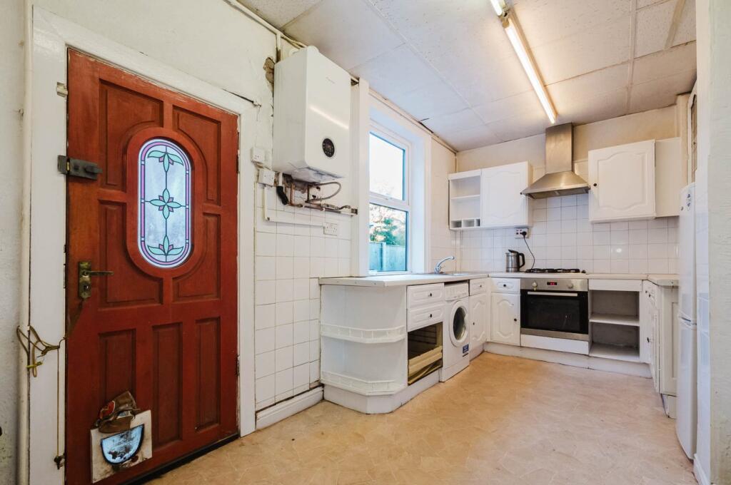 Holly Avenue, Urmston, Manchester, M41 photo 4