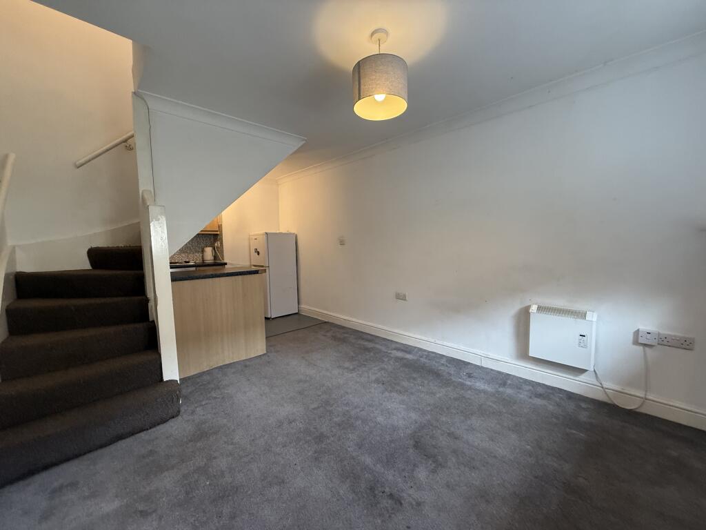 Main image of property: High Street, Rochester, ME1