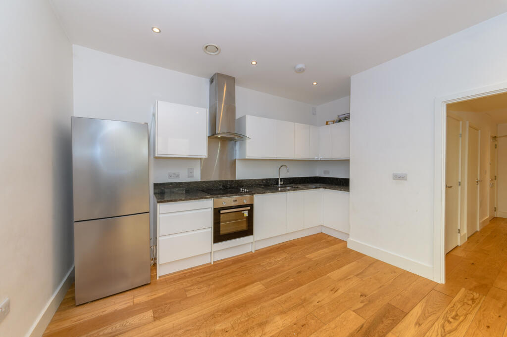 Main image of property: High Street, Slough, SL1