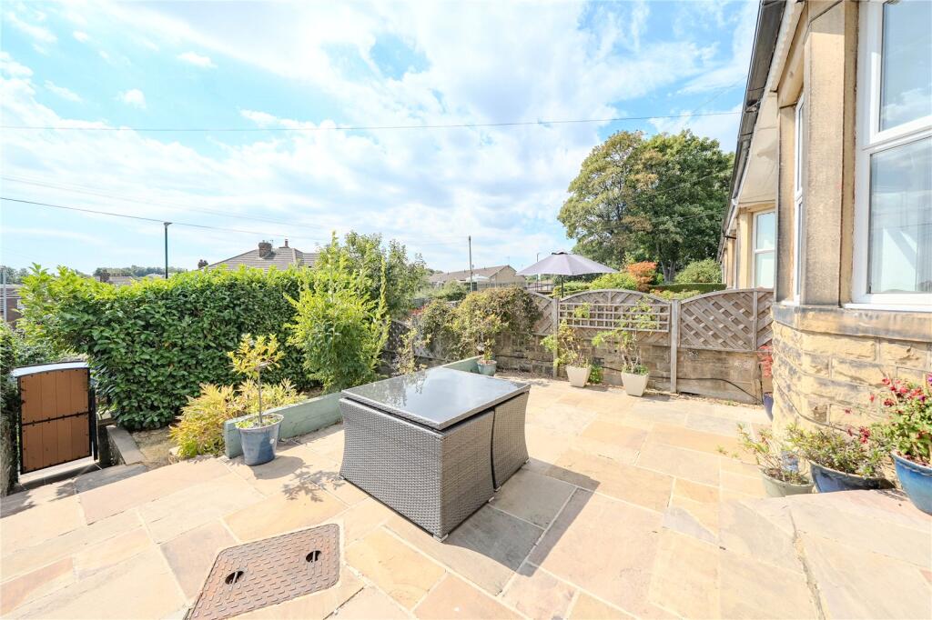 House in Leeds, West Yorkshire - More