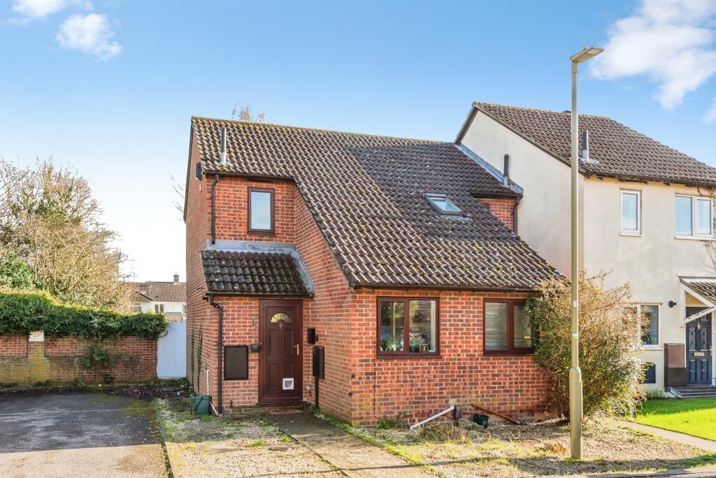 Main image of property: Broadfields, Littlemore, Oxford