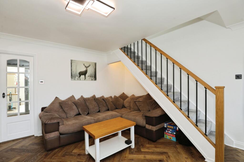 Constance Avenue, Trentham, Stoke-on-trent, ST4 - View 5