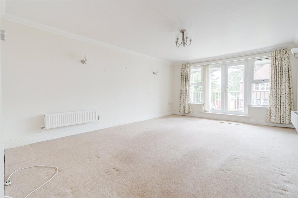 Downsview Manor, 4 Cissbury Road, Worthing, West Sussex, BN14 photo 2