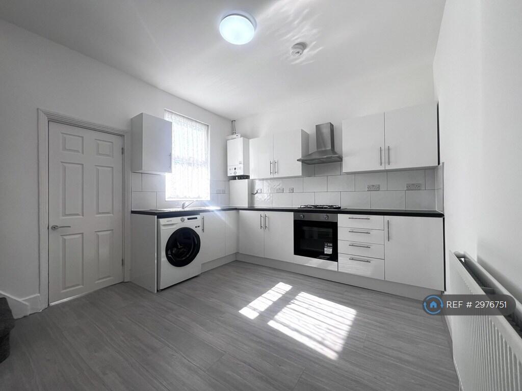 House in London - View 3