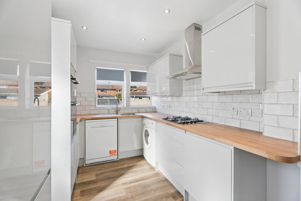 House in Luton - More