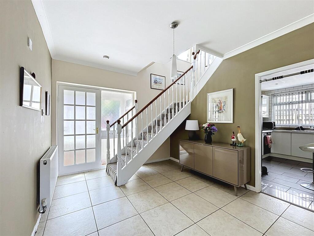House in Hornsea, East Riding of Yorkshire - View 2