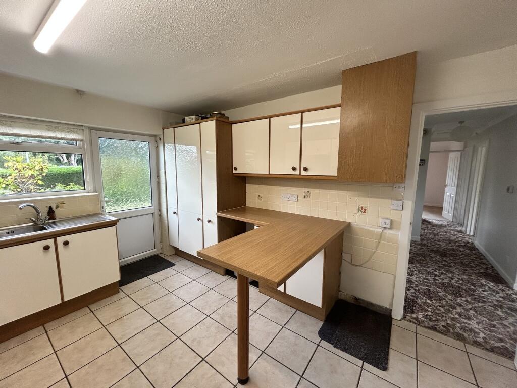 House in Llandrindod Wells, Brecon - More