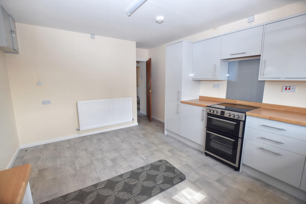 House in Market Drayton, Shropshire - More