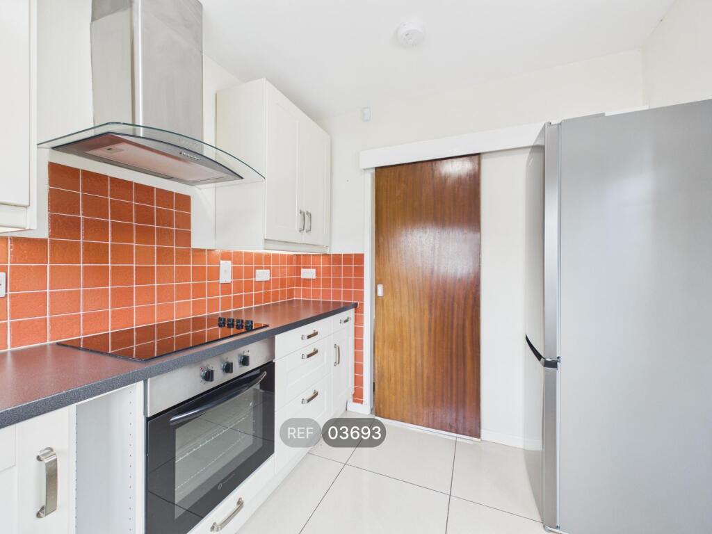House in Nottingham - View 5