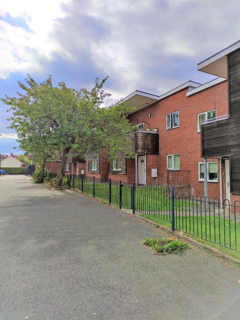 Main image of property: Barnfield Walk, Altrincham, Greater Manchester, WA15