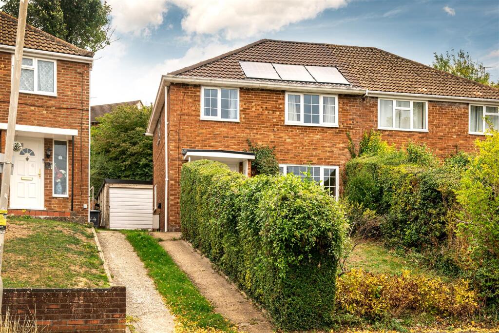 Main image of property: Perth Road, High Wycombe