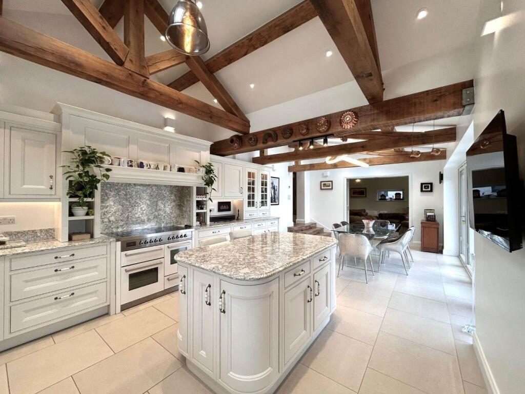 House in Ipswich - View 3