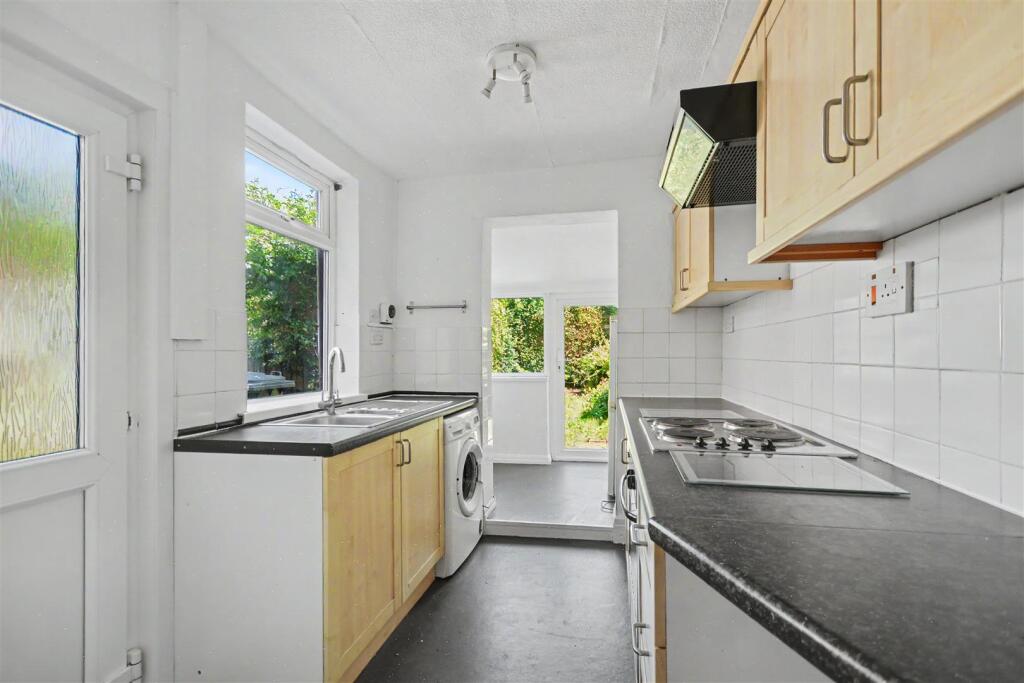 House in Nottingham, Beeston - View 3