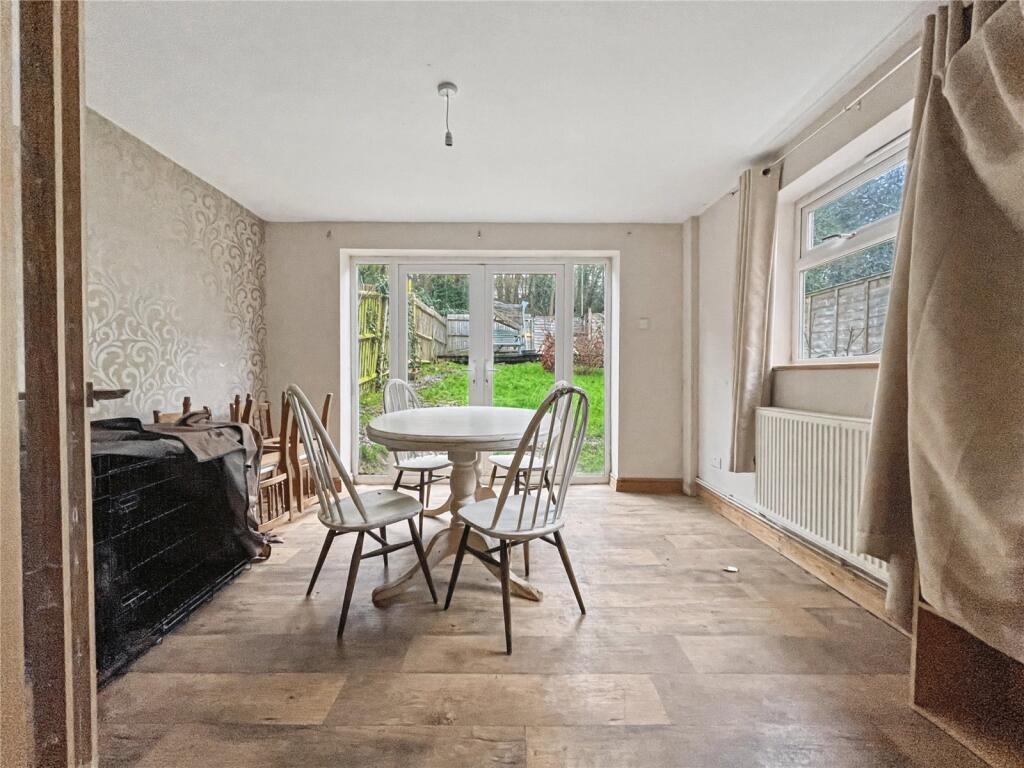 House in Gillingham, Medway - View 4
