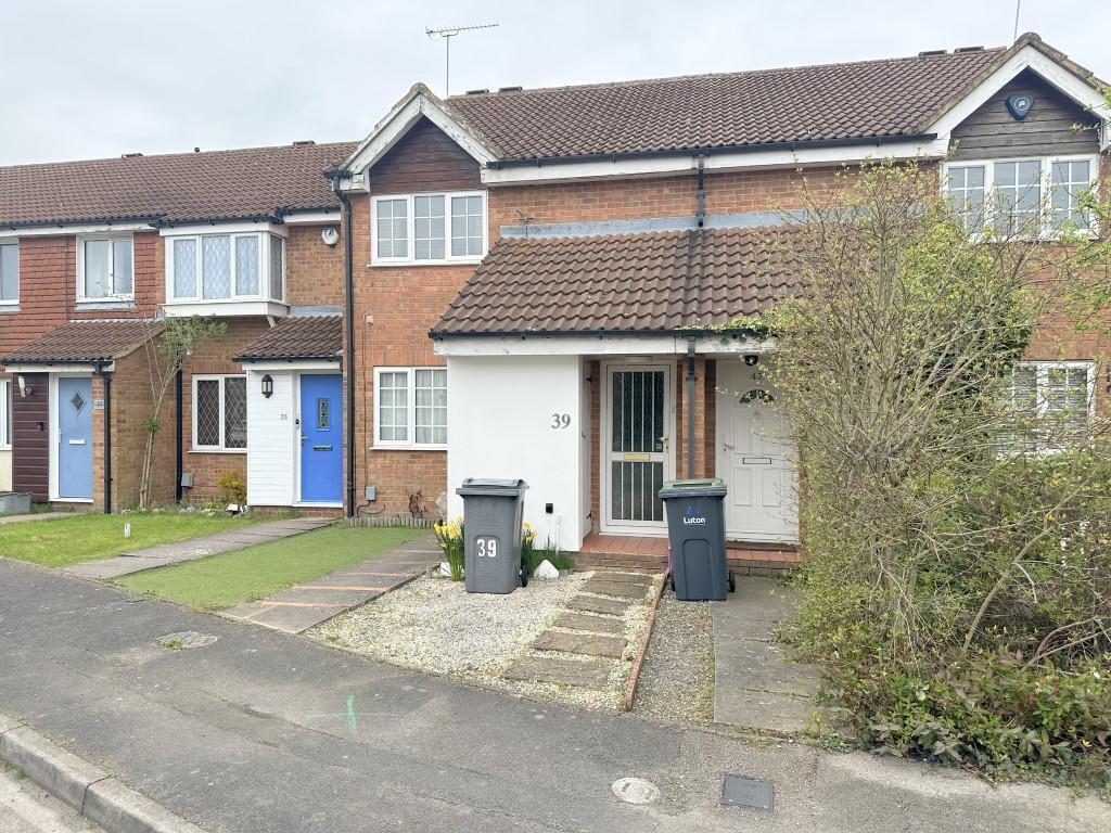 Main image of property: Claverley Green, Luton, Bedfordshire, LU2 8TB