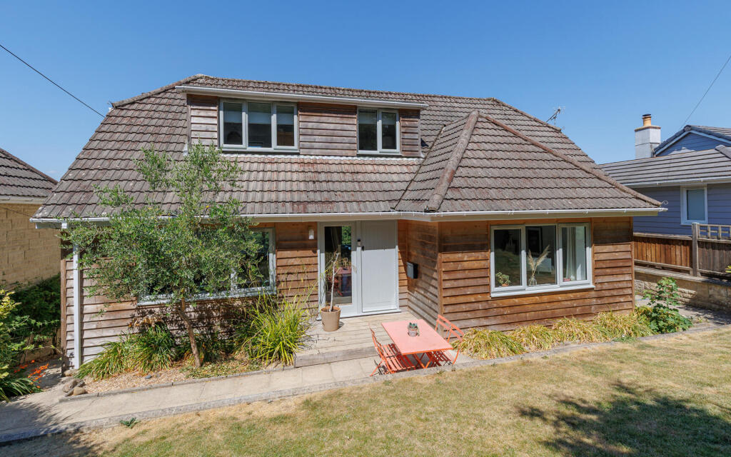 Calbourne Road, Newport photo 3