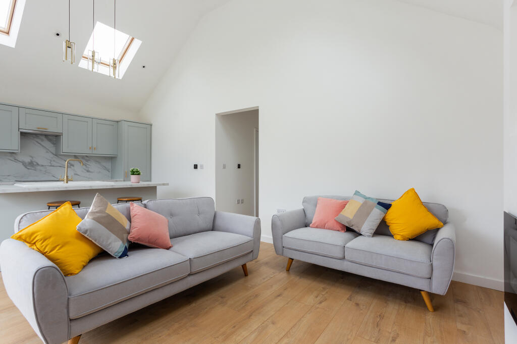 House in Southampton - View 4