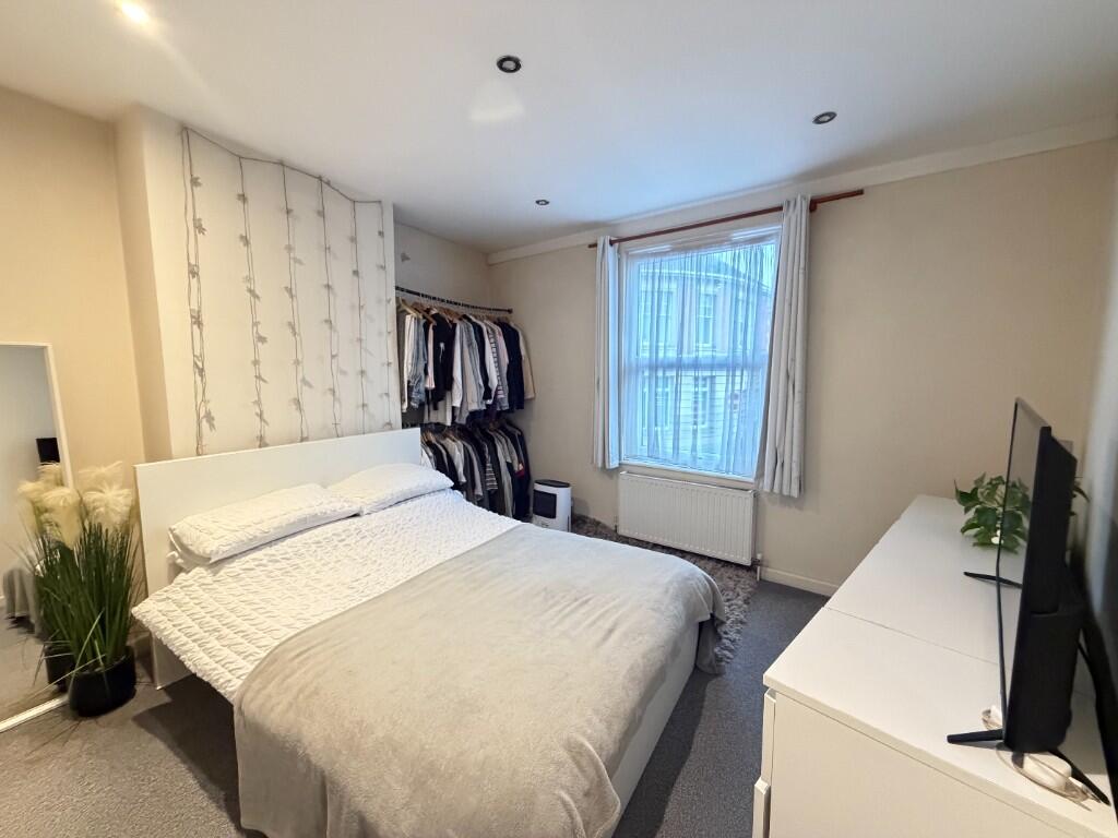 Main image of property: Gloucester Road, Bristol, BS7